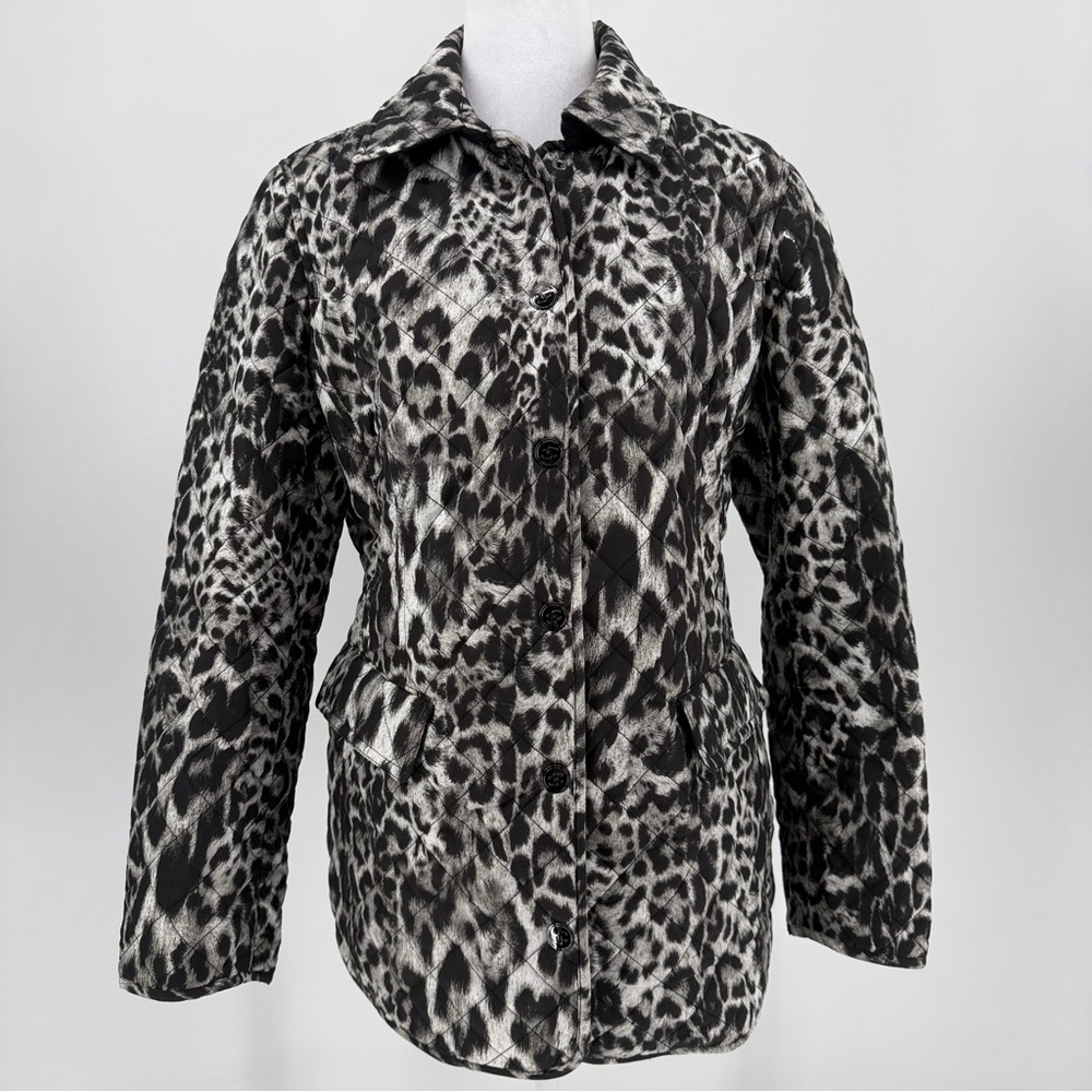 Chico’s 1 Leopard Print Quilted Jacket Coat Button Front Black Gray Women’s 8/10